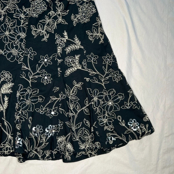 Ann Taylor LOFT Black Floral Sequins A-Line Skirt Size 4 Knee Length - Picture 4 of 12